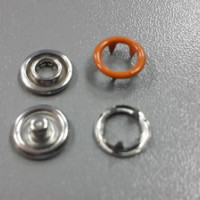 Кнопка рубашечная 9,5мм Открытая в Нальчике