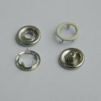 Кнопка рубашечная 15мм открытая в Нальчике