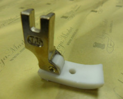 Лапка фторопластовая под кедер